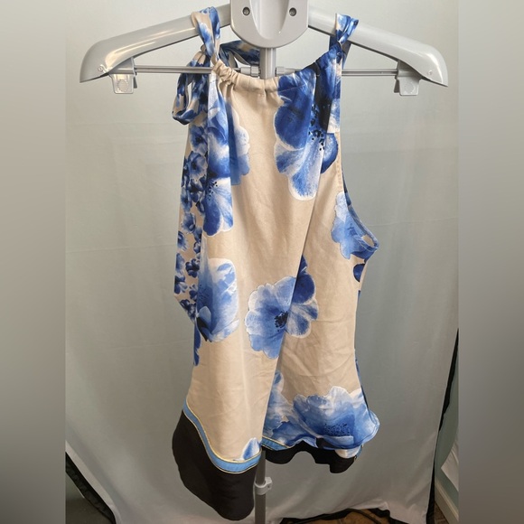 NY & co Floral Blue and Cream Women's Top Size XL‎ - Picture 6 of 9